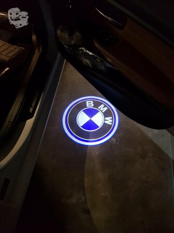 Automobiliu projektoriai Audi Bmw MB Lexus Porsche Infiniti