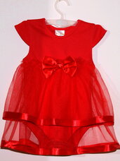Puošnios suknelės-smėlinukai raudonos spalvos