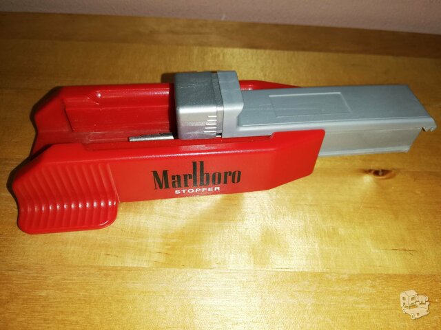 Marlboro.cigaretem daryt