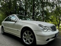 Mercedes-Benz C200, 2.2 l., sedanas