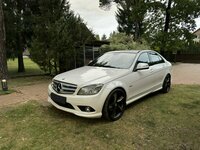 Mercedes-Benz C220, 2.1 l., sedanas