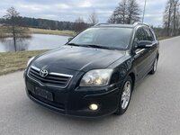 Toyota Avensis, 2.0 l., universalas