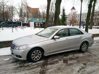 Mercedes-Benz E220, 2.2 l., sedanas