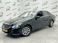 Mercedes-Benz E220, 2.1 l., sedanas