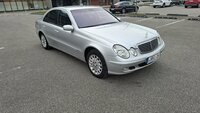 Mercedes-Benz E220, 2.1 l., sedanas