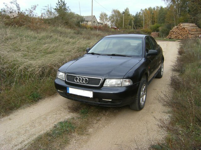 Audi A4, 1.8 l., sedanas