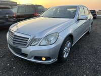 Mercedes-Benz E200, 2.1 l., sedanas