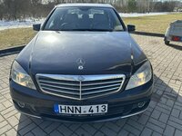 Mercedes-Benz C200, 2.1 l., sedanas