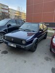 Volkswagen Golf, 1.6 l., hečbekas