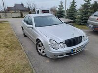 Mercedes-Benz E220, 2.2 l., sedanas