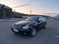 Mercedes-Benz C200, 1.8 l., sedanas