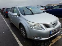 Toyota Avensis 2010 m dalys