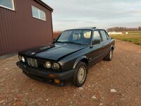 BMW 324 E30 1990 m dalys