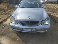 Mercedes-Benz C 270 W203 2002 m dalys