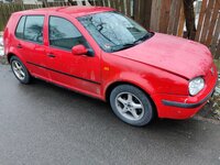 Volkswagen Golf 2000 m dalys