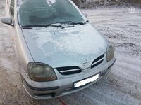 Nissan Almera Tino 2001 m dalys