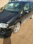 Volkswagen Touran 2005 m dalys