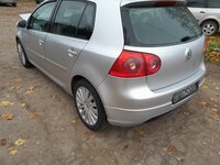 Volkswagen Golf 2005 m dalys