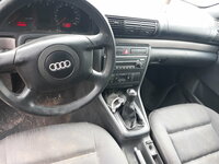 Audi A4 B5 1998 m dalys