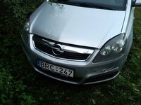 Opel Zafira 2005 m dalys