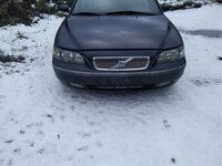 Volvo V70 2004 m dalys