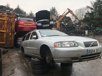 Volvo V70 II 2005 m dalys