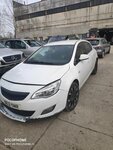 Opel Astra 2012 m dalys