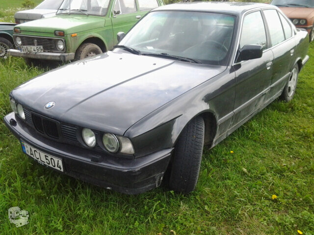 BMW 520 E34 1988 m dalys