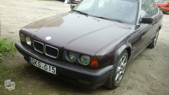 BMW 525 E34 1995 m dalys