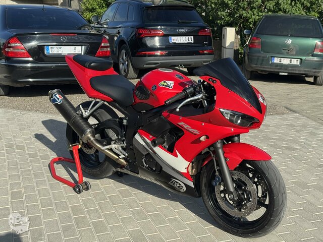 Yamaha R6