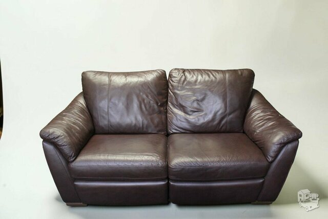 Natūralios odos sofa su reklainerio mechanizmu