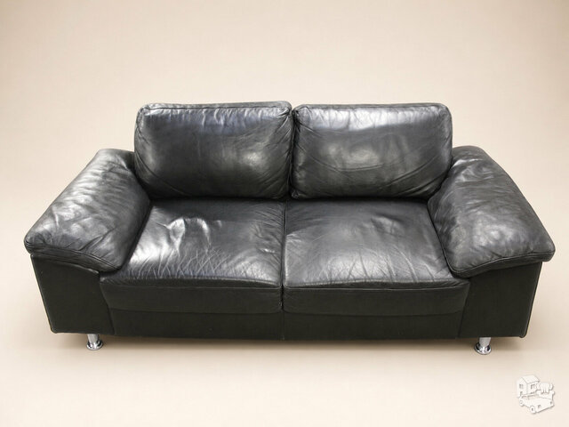 Natūralios odos sofa
