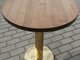 Apvalus stalas. Aukštis 72 cm, diametras 60 cm. Stalviršis med