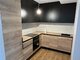 Halifax ažuolo ir juodo fasado virtuvės baldai