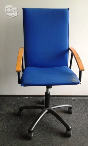 Narbutas ir co. gamybos tvirta, ilgaamžė, naudota biuro kėdė su