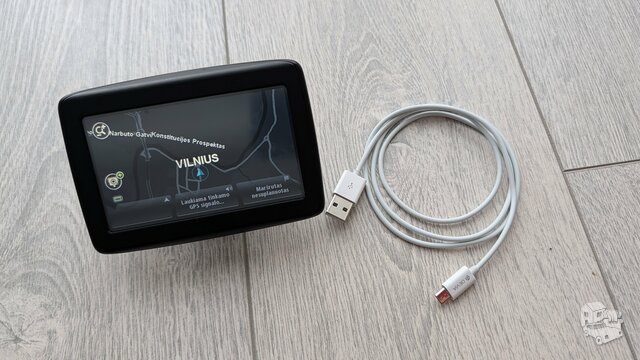 TomTom Z1230 4.3" LCD GPS