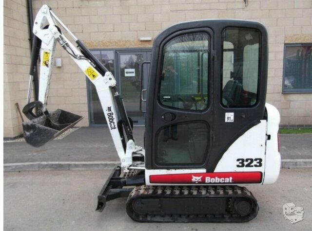Mini ekskavatorius Bobcat 323