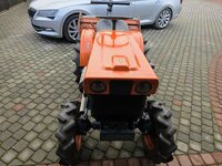 Traktorius Kubota B6000