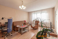 2 kambarių butas Vilniuje, Karoliniškėse, Algimanto Petro Kavoliuko g.