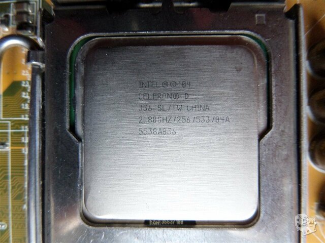 Procesoriai LGA-775